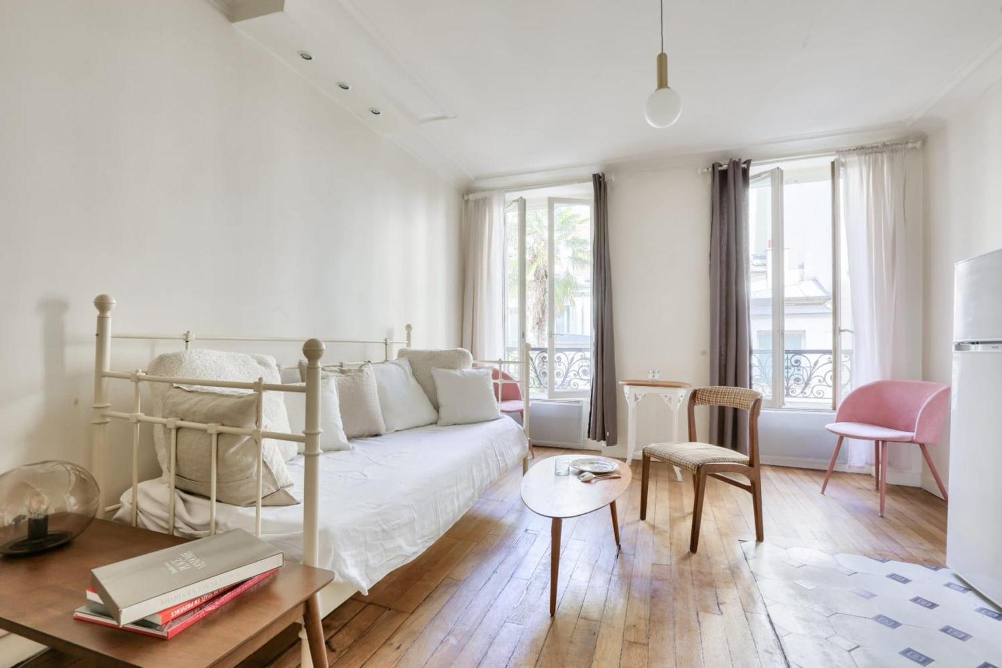Apartment Beautiful Of 44m2 - 17th District